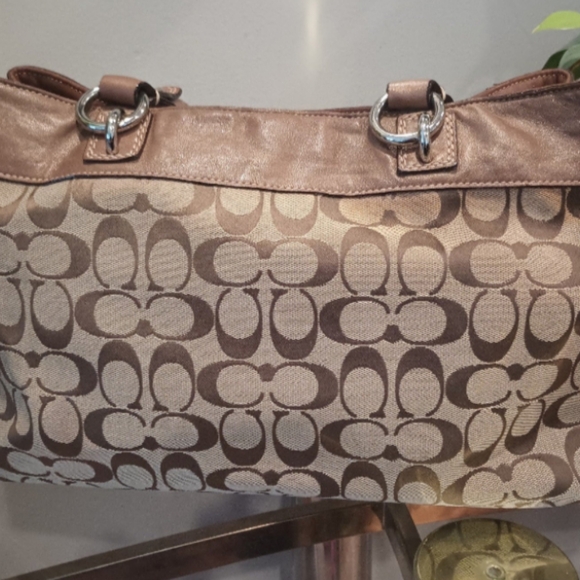 🛑🛑SOLD🛑🛑Brown Coach Penelope Signature Shoulder Bag - Picture 5 of 12